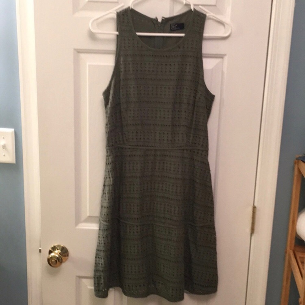 Gap eyelet sundress Sz 4